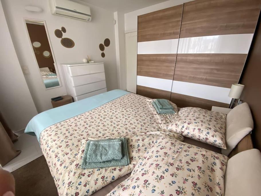 Lovely 1-Bedroom Apartament With Free Parking Szófia Kültér fotó